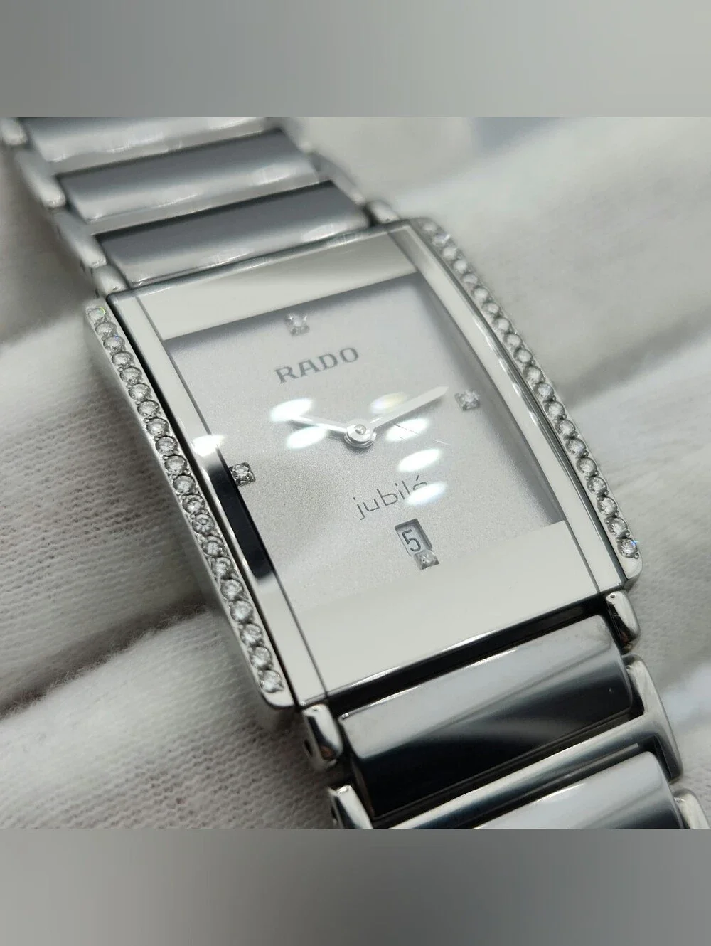 Rado Diastar Jubile Unisex Titanium w/ Diamond Accent Quartz Watch